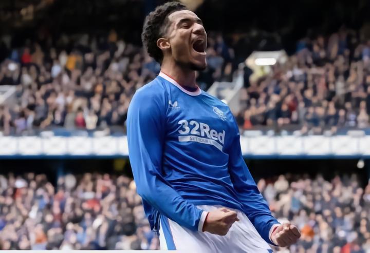 每日电讯报：布莱顿和布伦特福德有意拜仁外租小将蒂尔曼