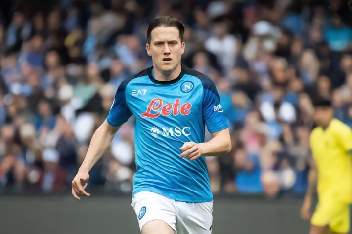 超越莱万，泽林斯基成为德转身价最高的波兰球员