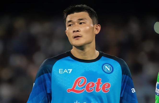 英媒：曼联引援目标金玟哉正在拖延续约，解约金4200万英镑