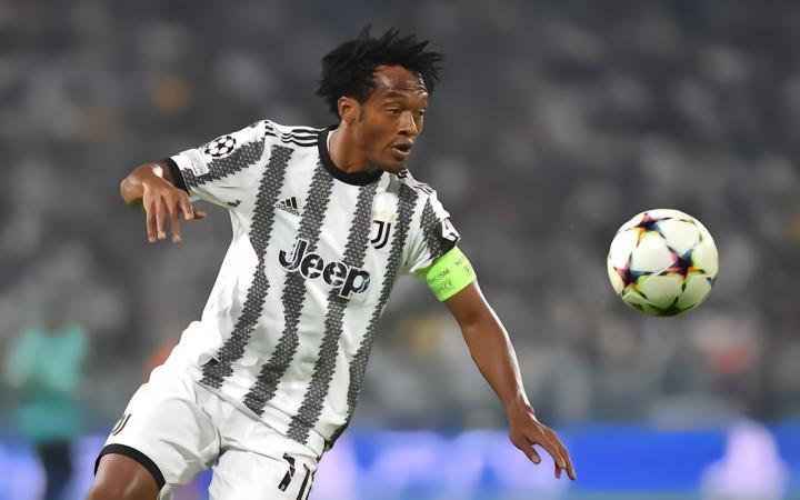 米兰体育报：瓦伦西亚和费内巴切关注夸德拉多