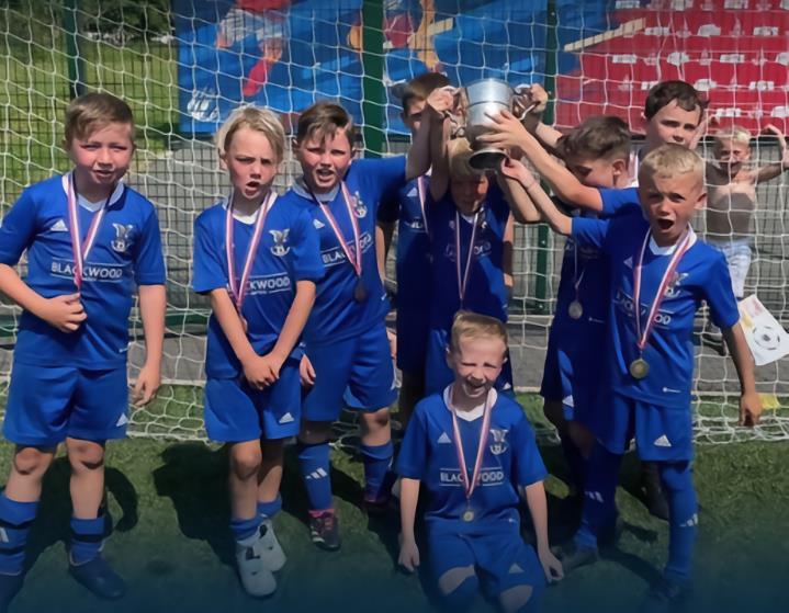 超过350名年轻人参加孤儿院杯，为社区工作筹集资金