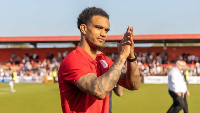 官方 : 斯蒂夫尼奇与圭亚那国脚后卫万科滕续约