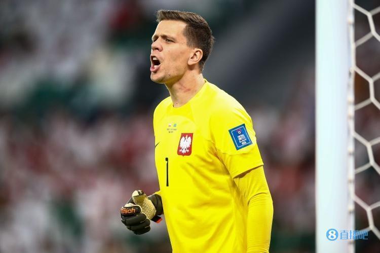 叹息之墙！战德国什琴斯尼全场9次扑救 高接低挡力保球门不失