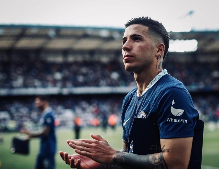 英媒：恩佐想在下赛季踢更靠前的位置，波切蒂诺对他寄予厚望