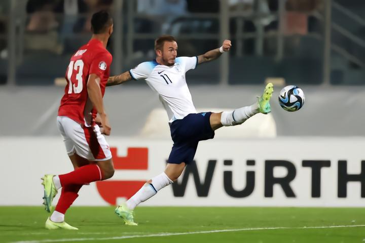 ??我??国际比赛战报:马耳他 0-4 英格兰，麦迪