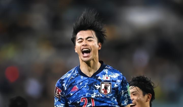 据日媒“Sponichi”报道，正随日本队备战与