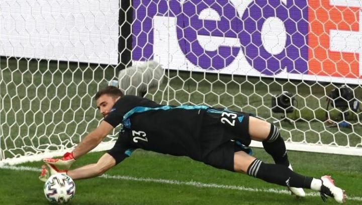 近日，西班牙国门乌奈-西蒙接受了《马卡报》的采访