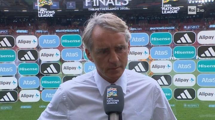 曼奇尼：每个人都感到疲惫，能够坚持到最后是件好事