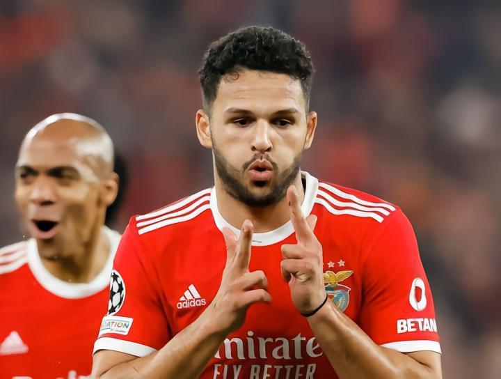 记者：DV9仍在拜仁雷达中；门德斯想运作贡萨洛-拉莫斯去拜仁