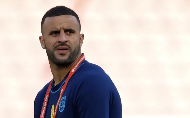 体图：图赫尔在4月欧冠时就接触了沃克，双方仍在保持联系