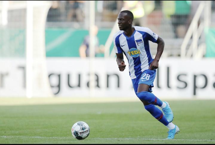 据《都灵体育报》报道，国米锋线引援首选卢克巴基奥