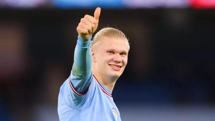 镜报为去年夏窗TOP20转会费球员赛季表现评级：哈兰德最高