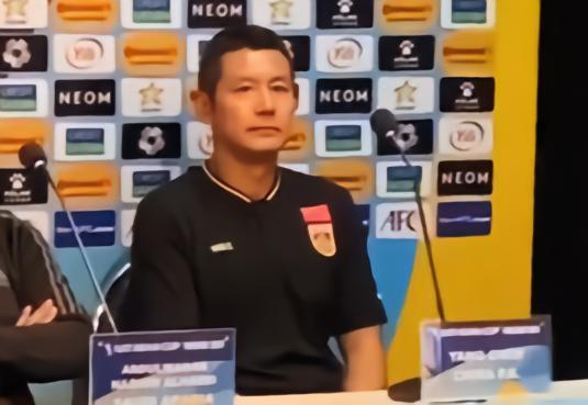 杨晨：对下半场表现总体满意；全力以赴拼沙特，争取小组出线