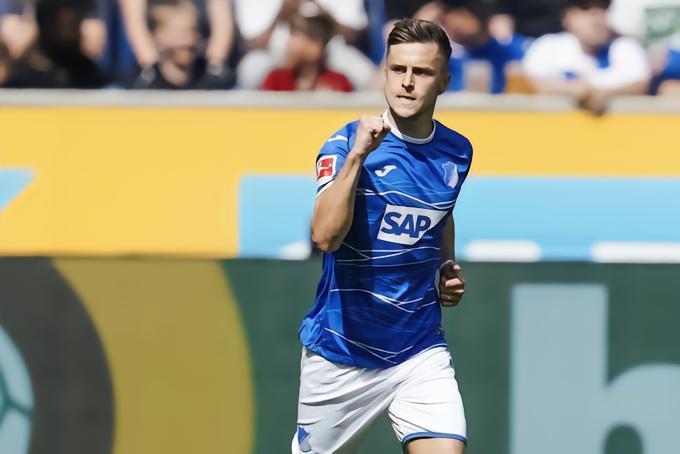 德天空：莱比锡已签下鲍姆加特纳，转会费2700万 浮动