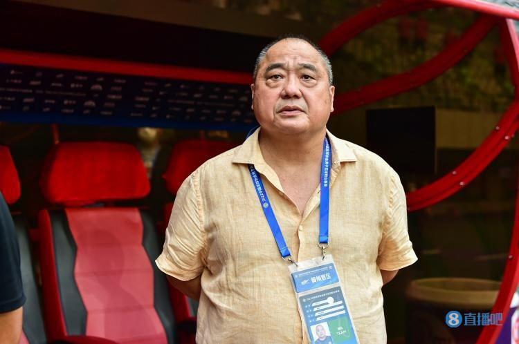 梅州客家总经理曹阳：二转期将更换两名外援，正接触评估人选