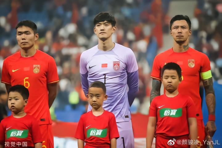 颜骏凌社媒：很棒的团队，不要停止步伐，继续努力