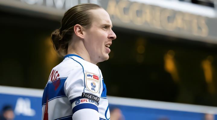 官方 : QPR与挪威中场约翰森终止合同