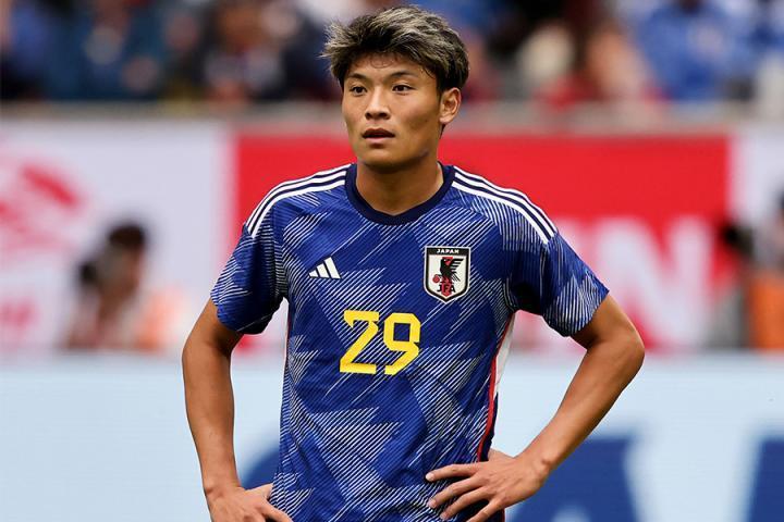 根据日刊体育的报道，町野修斗前往德乙基尔的转会即