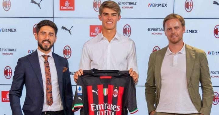 经纪人：虽然马尔蒂尼离任，但米兰依然100%信任德凯特拉雷