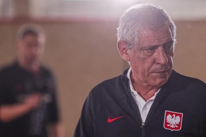 爆冷不敌摩尔多瓦，波兰足协主席紧急会见桑托斯