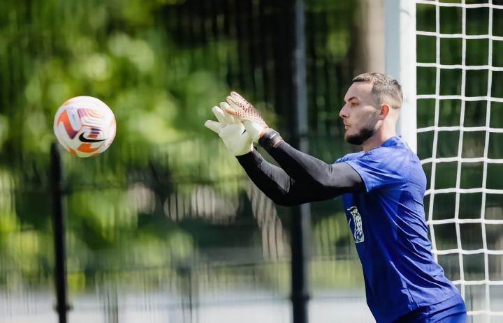 前国门：我不知道发生了什么，但他之前都有更好的表现