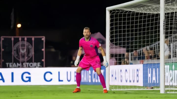 蜘蛛侠4？迈阿密国际门将去动物园被蜘蛛咬伤住院