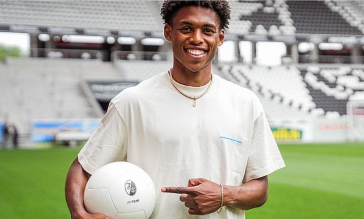 官方：弗赖堡签下萨尔茨堡红牛前锋阿达穆，据悉花费950万欧