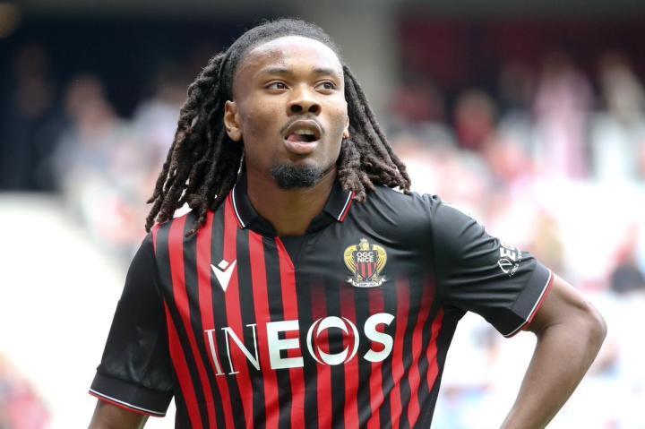 记者：利物浦在谈尼斯中场图拉姆，如没成功赫拉芬贝赫是目标