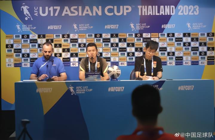 杨晨：最不满意的是丢掉了应有的精神面貌，这个是不能允许的