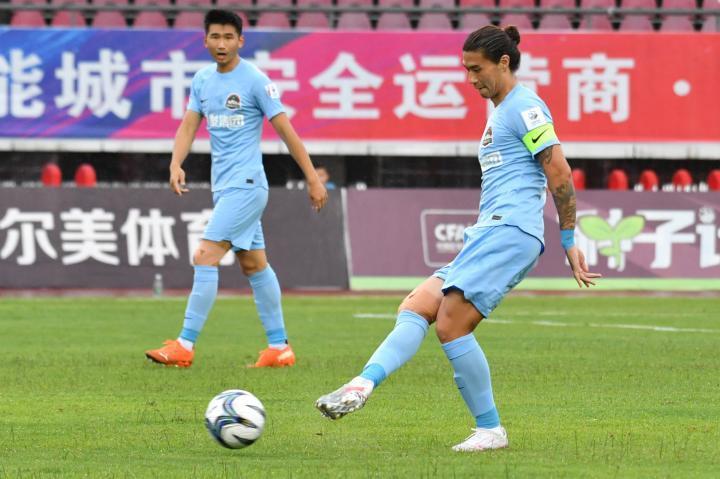河南队1-0湖南湘涛 宋润潼头球致胜北京时间6月