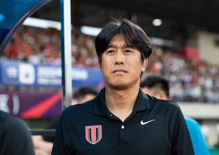 赛后，主教练徐正源出席了新闻发布会，他表示：“因