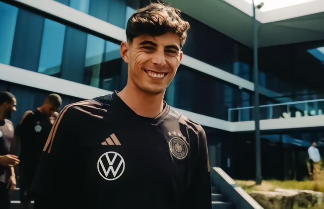 罗马诺：哈弗茨认为塔帅会让他更好，许多枪手球员都在联系他