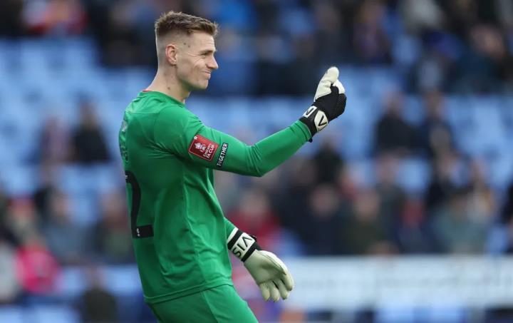 莱顿东方渴望租借桑德兰的门将亚历克斯·巴斯作为劳