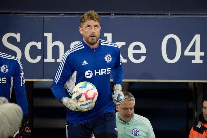 1、费尔曼的小腿肌肉纤维撕裂，他将首先完成跑步训