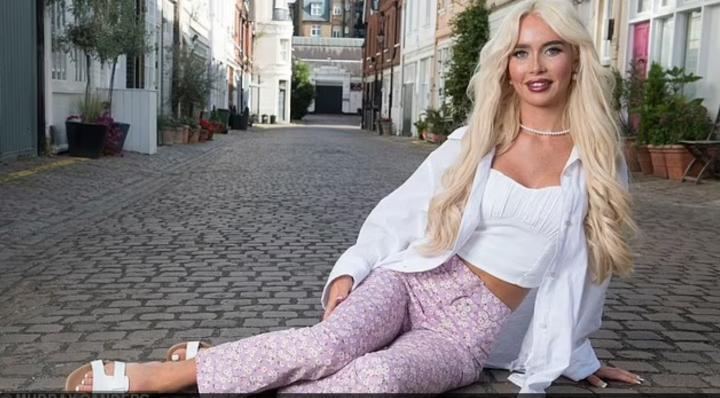 女模特向芒特、奇尔韦尔和吉尔摩道歉：后悔发送了那么多信息