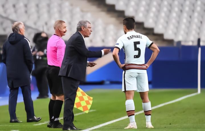 前葡萄牙主帅：格雷罗能完美踢三个位置，他会是拜仁重要球员