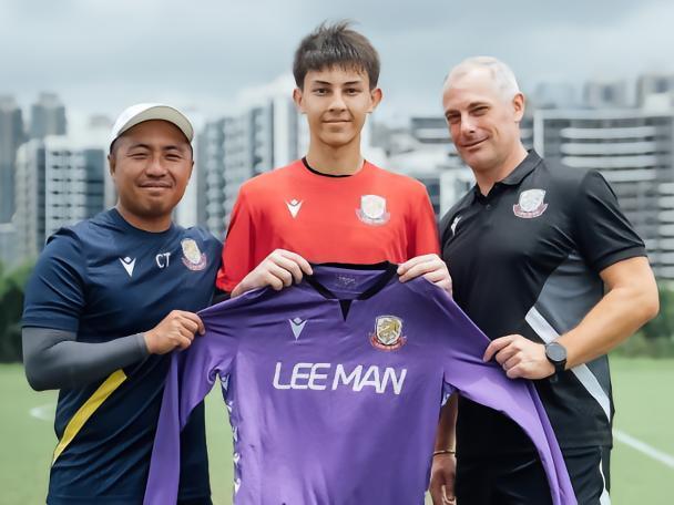 混血门将潘尚希提拔进港超理文一队港超联球队理文周