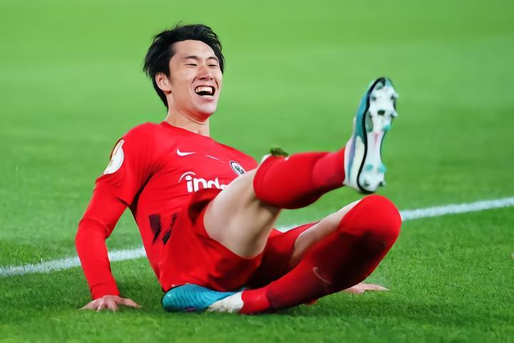 引援不断，意媒：米兰将会签下镰田大地；斯波蒂耶洛今天体检