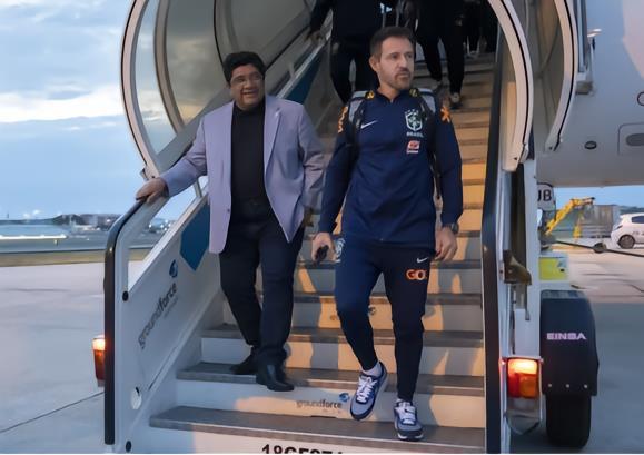 巴媒：巴西足协周五确定巴西队临时主帅，带队至安切洛蒂接手