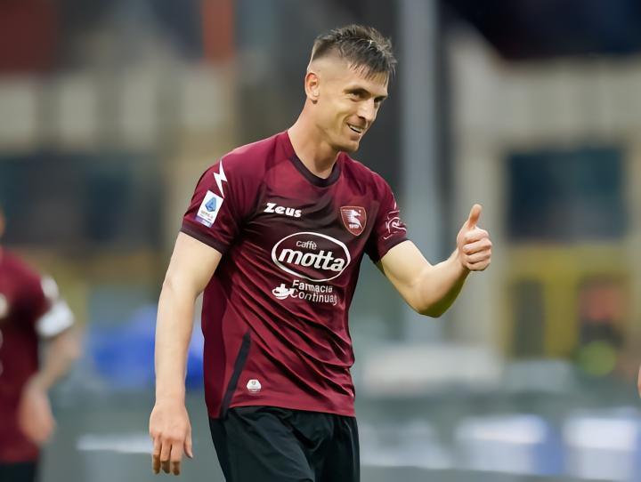 踢球者：维罗纳有意柏林赫塔外租前锋皮扬特克