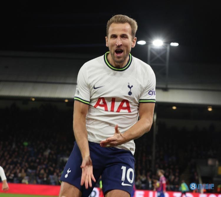 冠军呢凯恩14/15赛季至今联赛共打进210球，仅莱万、梅罗做到