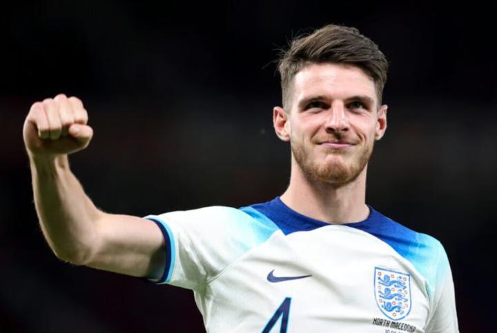 早报：伟大的首签，伟大的报价