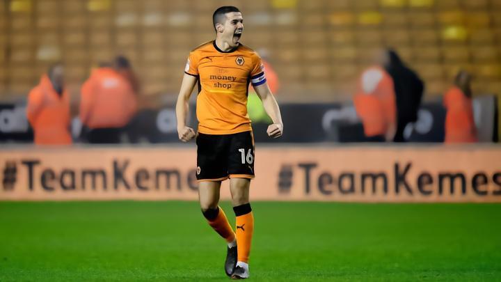 镜报：莱斯特城接近签下狼队30岁中后卫考迪