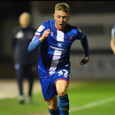 夏窗第七签！官方：乔尔-森尼尔加盟莫克姆