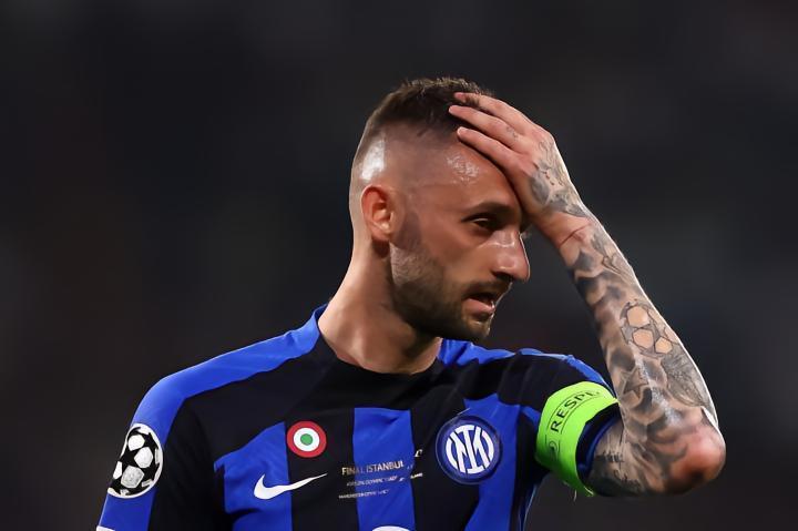 科贝电台：哈维已亲自和布罗佐维奇沟通，劝说他加盟巴萨