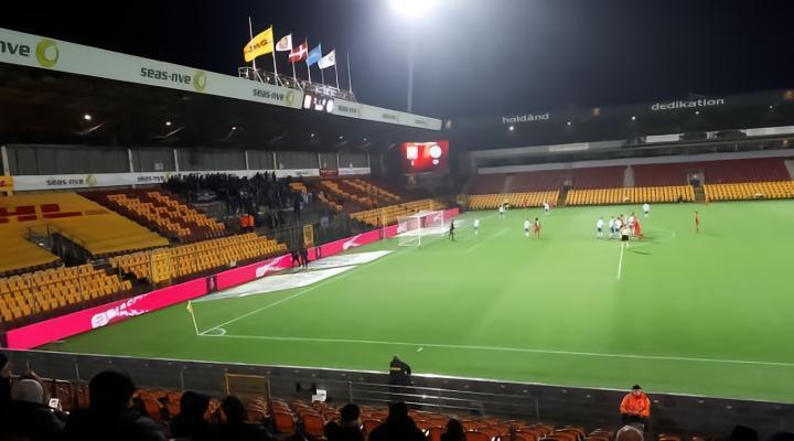 由于自己主场未准备完毕，希勒罗德下赛季将与北西兰共用球场