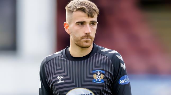 官方 : 米德尔斯堡门将亨明租借加盟圣米伦