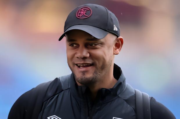 孔帕尼谈阿扎尔与德布劳内：他们是两位截然不同的球员