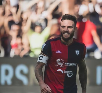 意天空：尤文想继续引进一名右路球员，比如马兹拉维或南德斯