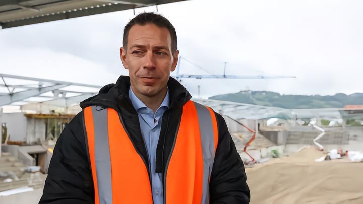 BW林茨施工中的球场因破产而停工——距离比赛开始仅剩两周